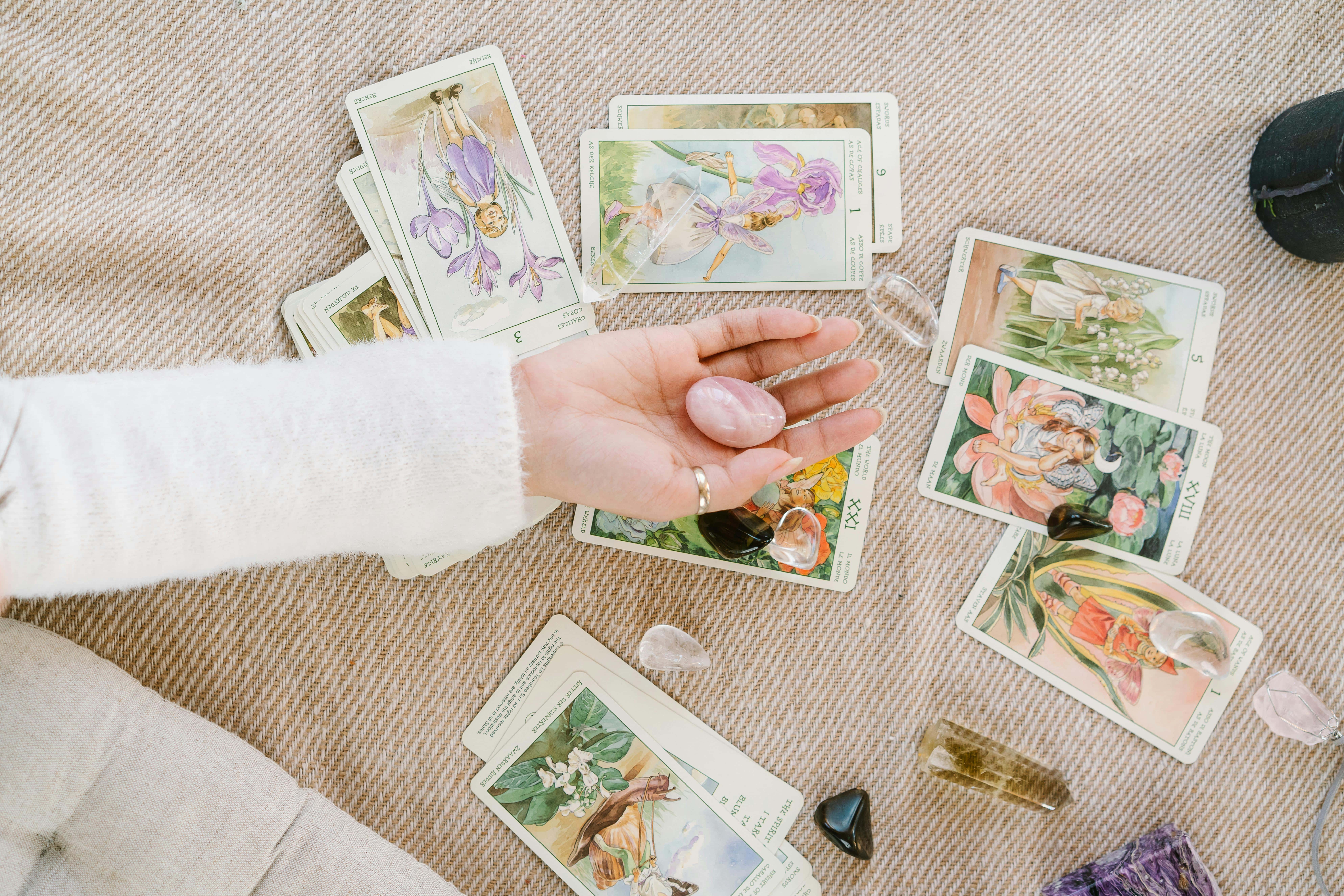 The Best Questions to Ask During a Tarot Reading