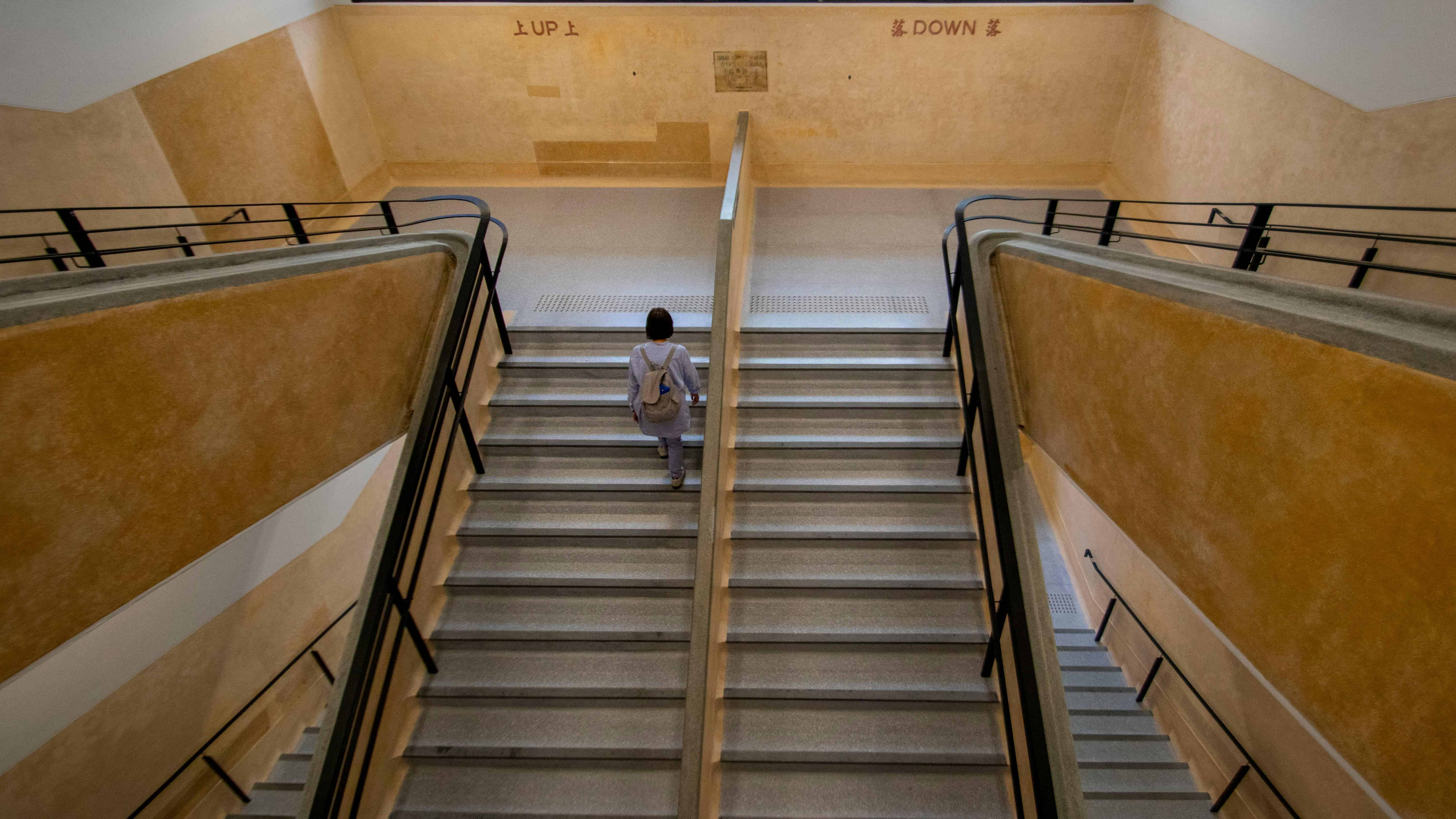 Invisible Progress: Why You Think Nothing’s Changing Even When You’re Growing Quietly